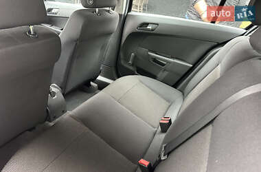 Хэтчбек Opel Astra 2009 в 