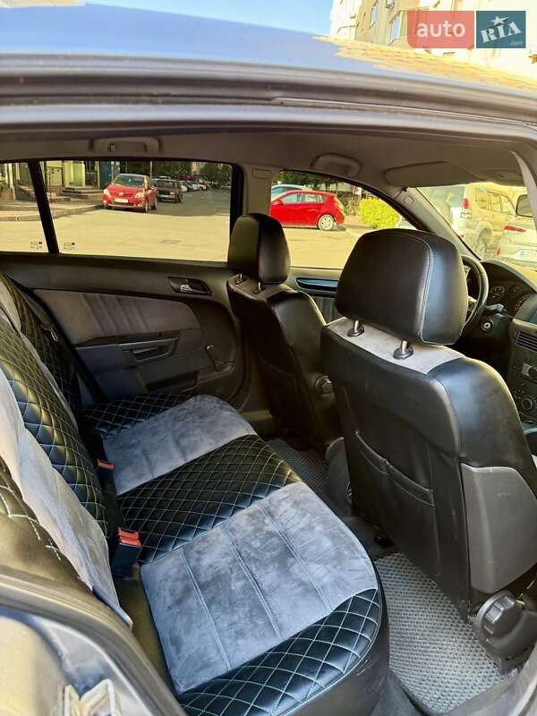 Хэтчбек Opel Astra 2006 в Киеве фото 17 Хэтчбек Opel Astra 2006 в Киеве