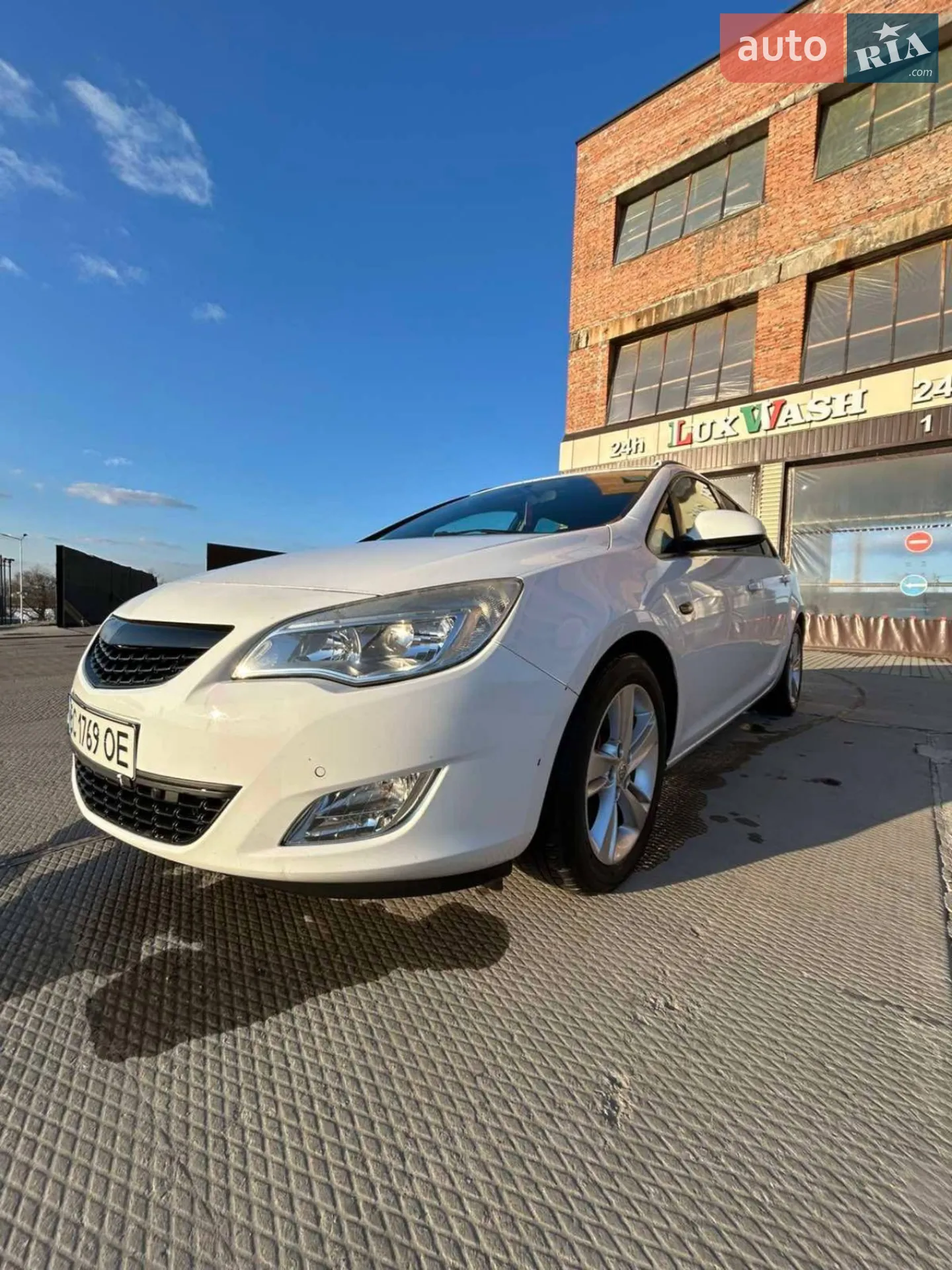 2011 Opel Astra - мініатюра 14