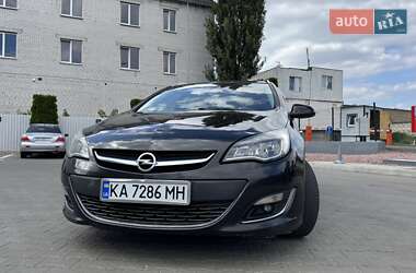 Универсал Opel Astra 2013 в 