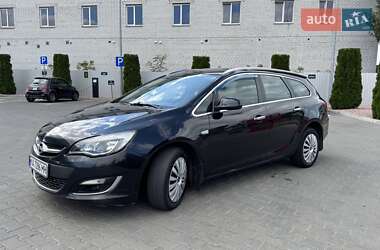 Универсал Opel Astra 2013 в 