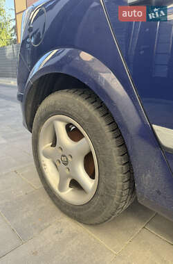 Хэтчбек Opel Astra 2007 в 