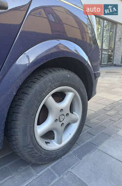 Хэтчбек Opel Astra 2007 в 