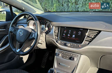 Универсал Opel Astra 2017 в 