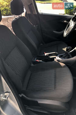 Универсал Opel Astra 2014 в 