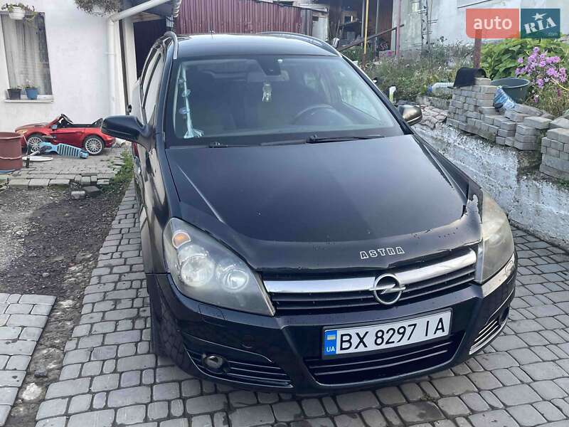 Универсал Opel Astra 2005 в 