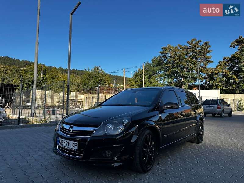 Универсал Opel Astra 2009 в Могилев-Подольске