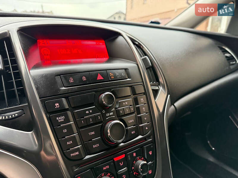 Хэтчбек Opel Astra 2010 в Ивано-Франковске