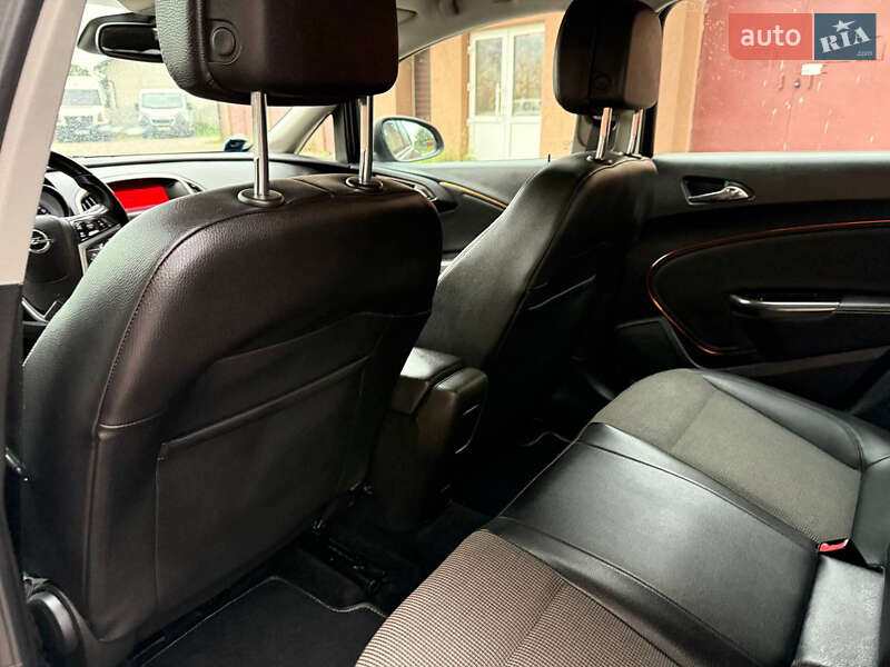 Хэтчбек Opel Astra 2010 в Ивано-Франковске