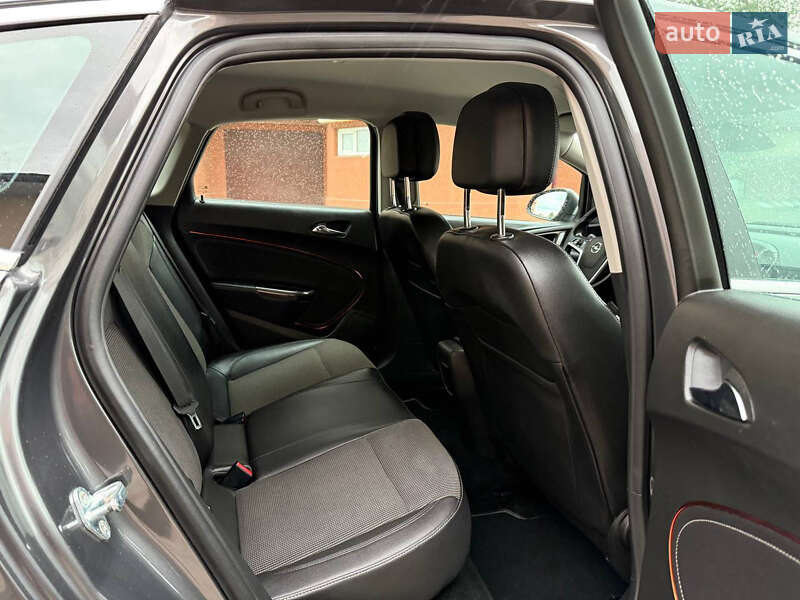 Хэтчбек Opel Astra 2010 в Ивано-Франковске