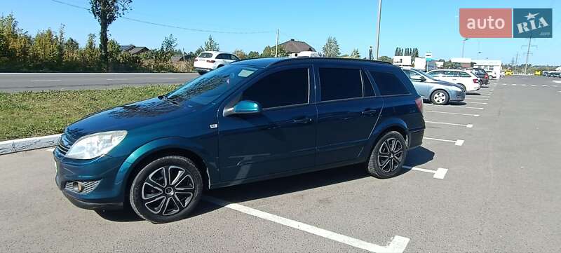 Универсал Opel Astra 2007 в Млинове