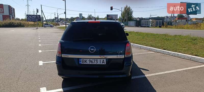 Универсал Opel Astra 2007 в Млинове