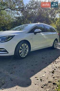 Універсал Opel Astra 2018 в 