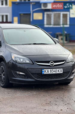 Універсал Opel Astra 2012 в Чернігові