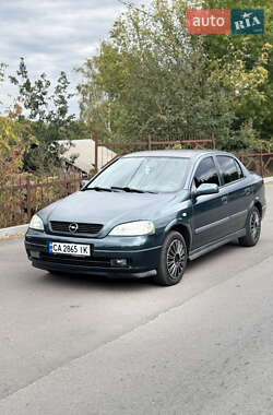 Седан Opel Astra 2004 в Харкові