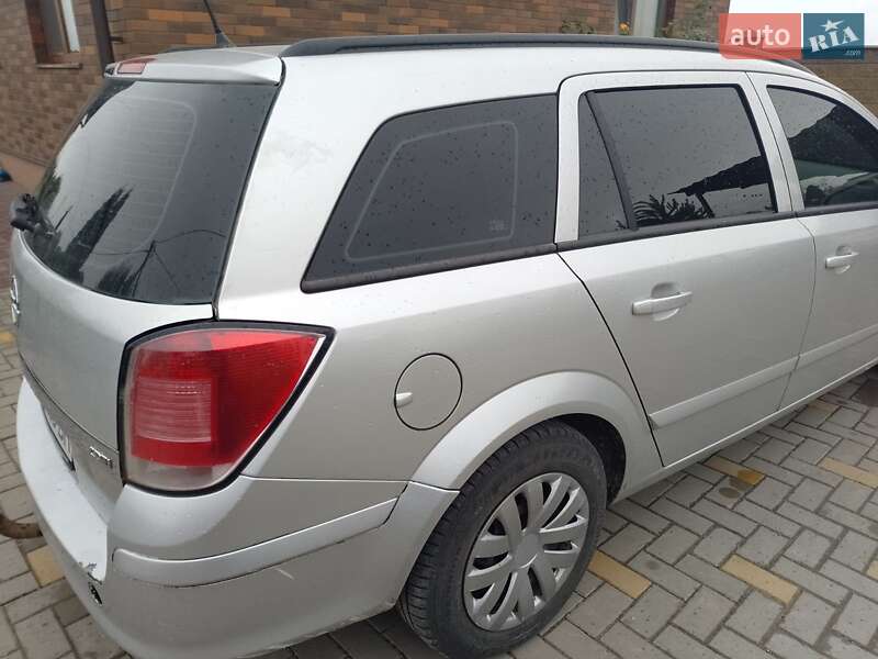 Седан Opel Astra 2006 в Луцке
