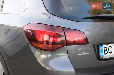 Универсал Opel Astra 2011 в 