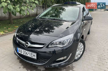 Универсал Opel Astra 2015 в 