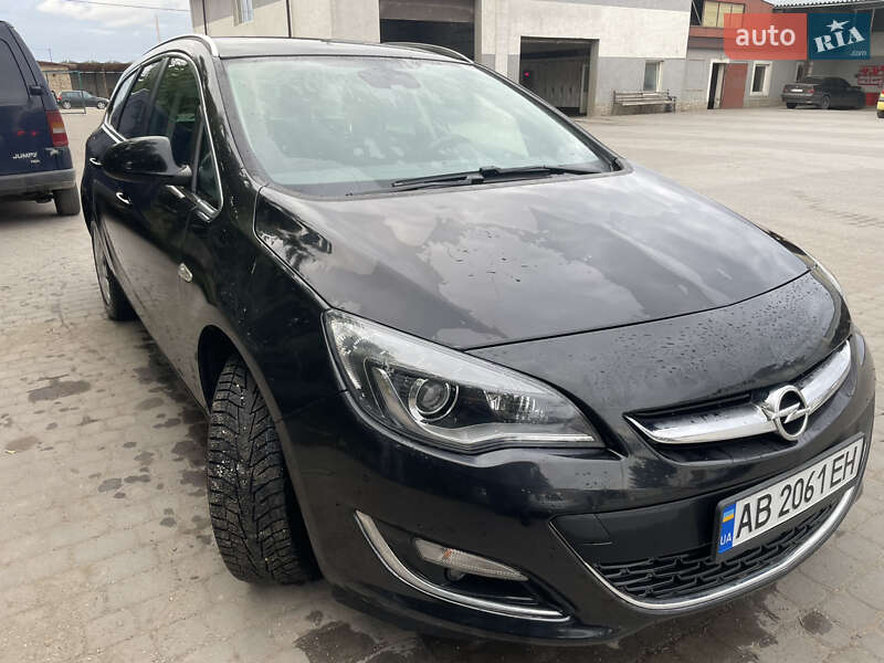 Универсал Opel Astra 2015 в Теофиполе