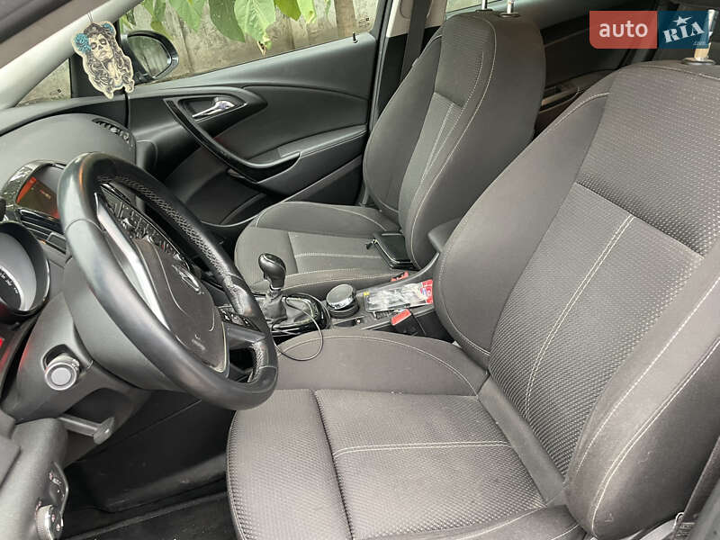 Универсал Opel Astra 2015 в Теофиполе