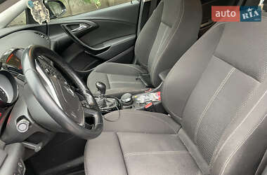 Универсал Opel Astra 2015 в 