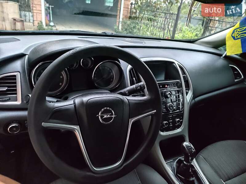 Універсал Opel Astra 2012 в Горонді фото 9 Універсал Opel Astra 2012 в Горонді