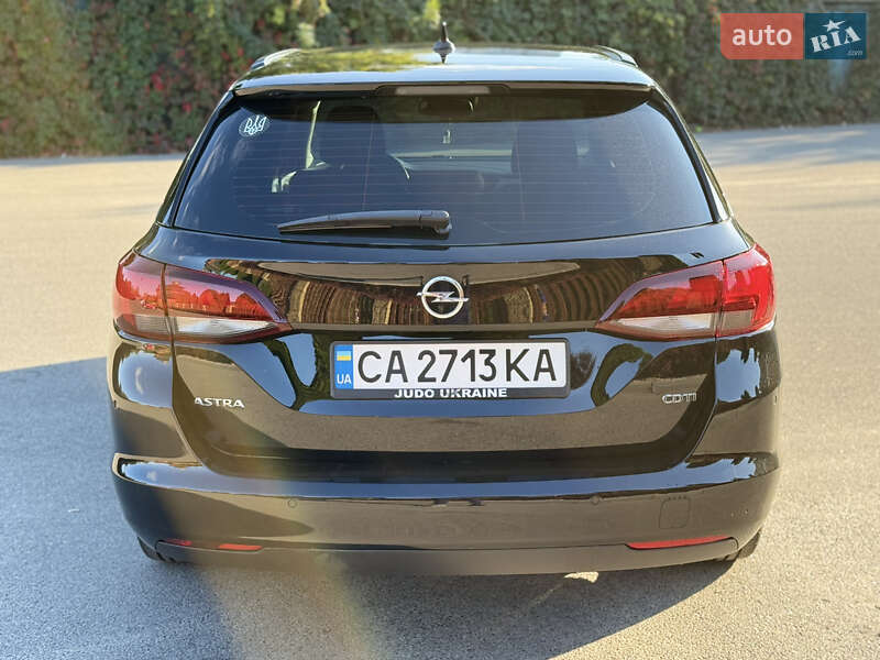 Универсал Opel Astra 2017 в Днепре