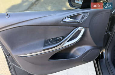 Универсал Opel Astra 2017 в 