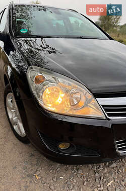 Универсал Opel Astra 2009 в 