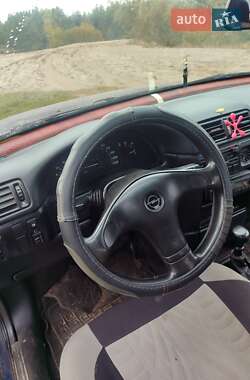 Седан Opel Astra 1993 в 