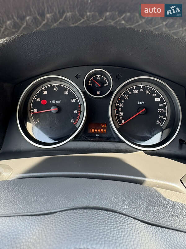Универсал Opel Astra 2010 в Белой Церкви