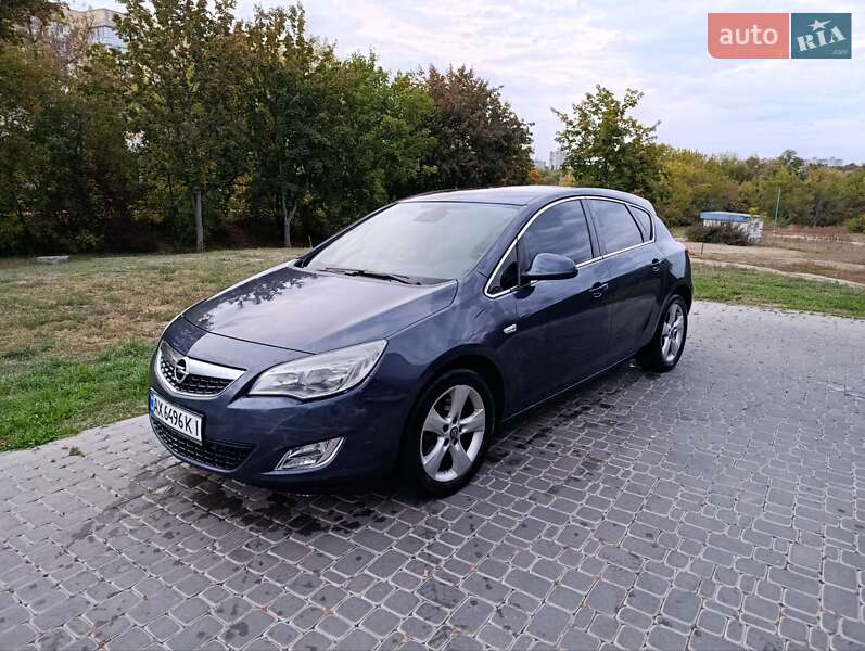 Opel Astra 2010