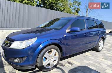 Універсал Opel Astra 2009 в Шепетівці