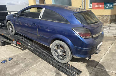 Купе Opel Astra 2006 в Солотвині