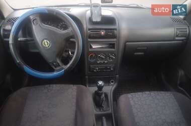 Универсал Opel Astra 2000 в 