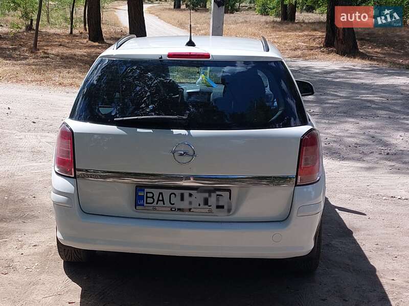 Универсал Opel Astra 2010 в Кропивницком фото 9 Универсал Opel Astra 2010 в Кропивницком