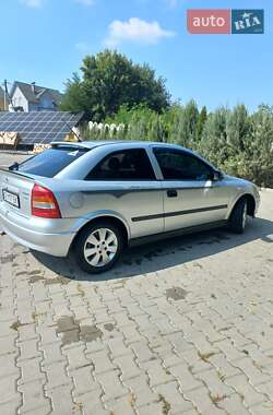 Хэтчбек Opel Astra 1999 в 