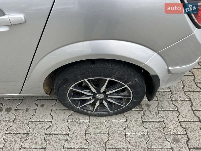 Хэтчбек Opel Astra 2012 в Тернополе