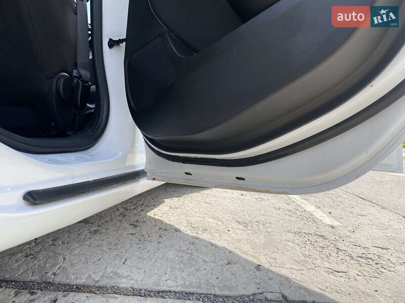 Хэтчбек Opel Astra 2010 в Мостиске