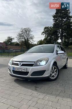 Універсал Opel Astra 2006 в Ужгороді