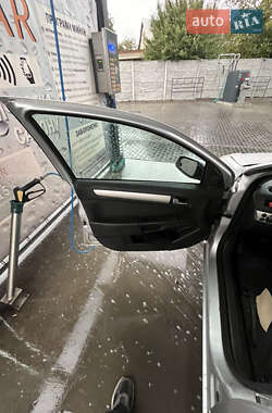 Универсал Opel Astra 2008 в 