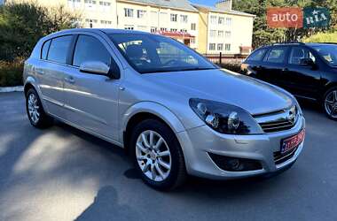 Хэтчбек Opel Astra 2009 в 