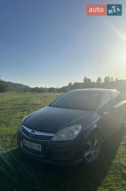 Хэтчбек Opel Astra 2007 в Хусте
