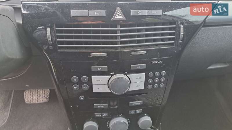Хэтчбек Opel Astra 2008 в Умани