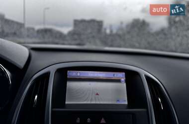 Универсал Opel Astra 2013 в 