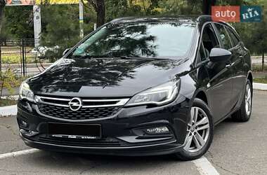 Универсал Opel Astra 2018 в Одессе