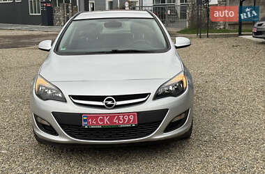 Универсал Opel Astra 2015 в 
