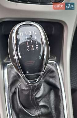Универсал Opel Astra 2012 в 