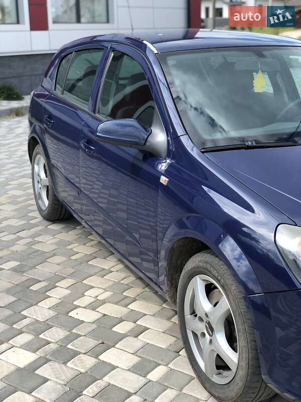 Хэтчбек Opel Astra 2006 в Житомире фото 4 Хэтчбек Opel Astra 2006 в Житомире