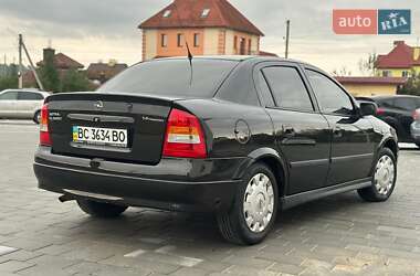 Седан Opel Astra 2008 в 